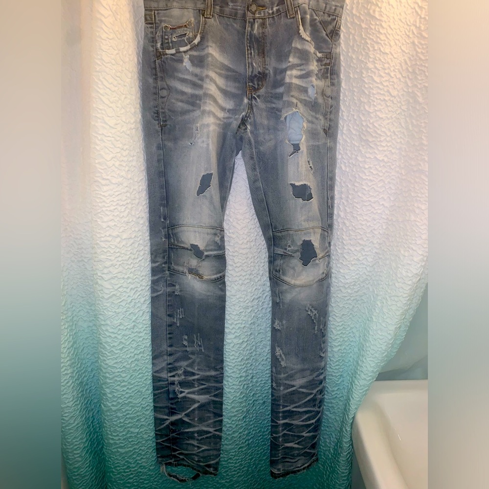 American Heritage Heavily distressed w34